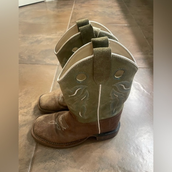 Old West Boy’s Olive Green & Tan Leather Cowboy Boots - Picture 6 of 11